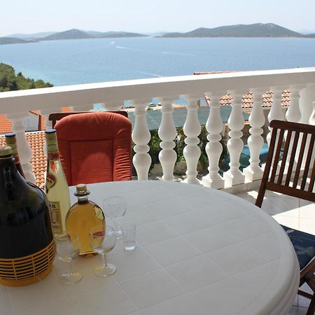Apartments Toni Na Moru Drage Dış mekan fotoğraf