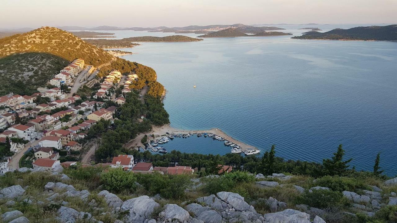Apartments Toni Na Moru Drage Dış mekan fotoğraf